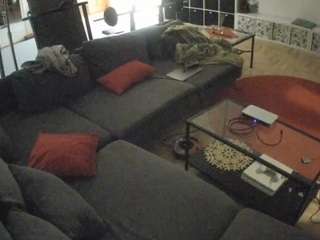 voyeurcam-julmodels-living-3