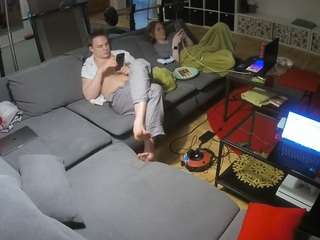 voyeurcam-julmodels-living-3 webcam