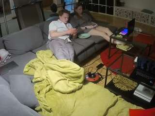 voyeurcam-julmodels-living-3 webcam