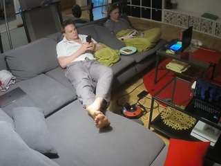 voyeurcam-julmodels-living-3 webcam