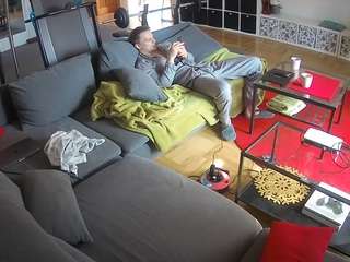 voyeurcam-julmodels-living-3