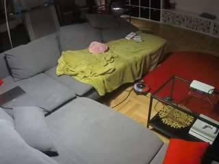 voyeurcam-julmodels-living-3