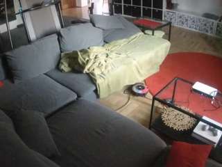 voyeurcam-julmodels-living-3