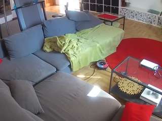 voyeurcam-julmodels-living-3