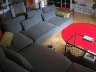 voyeurcam-julmodels-living-3