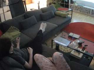 voyeurcam-julmodels-living-3