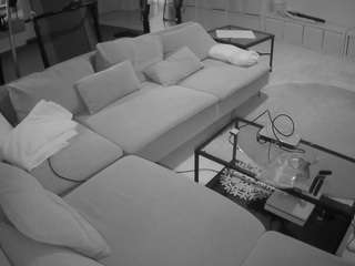 voyeurcam-julmodels-living-3 webcam