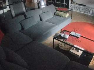voyeurcam-julmodels-living-3