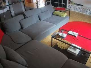 voyeurcam-julmodels-living-3