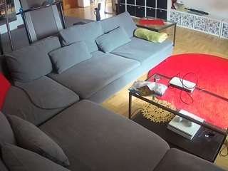 voyeurcam-julmodels-living-3