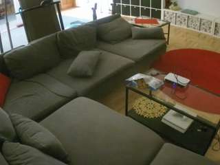 voyeurcam-julmodels-living-3
