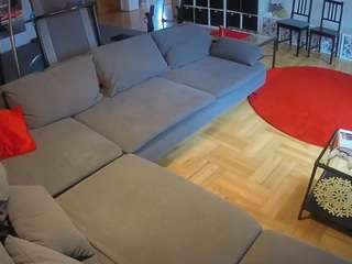 voyeurcam-julmodels-living-3