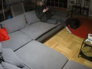 voyeurcam-julmodels-living-3