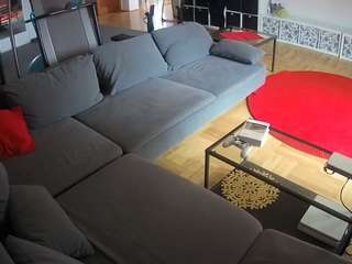 voyeurcam-julmodels-living-3 webcam