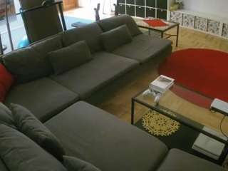 voyeurcam-julmodels-living-3