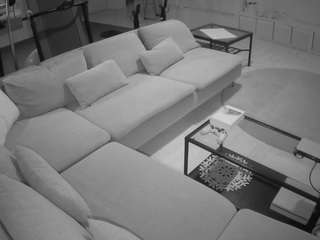 voyeurcam-julmodels-living-3