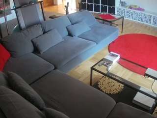 voyeurcam-julmodels-living-3