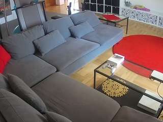 voyeurcam-julmodels-living-3