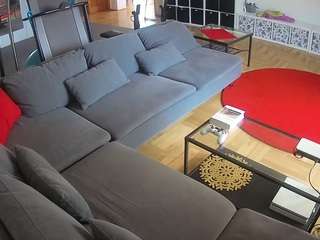 voyeurcam-julmodels-living-3 webcam