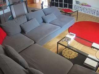 voyeurcam-julmodels-living-3