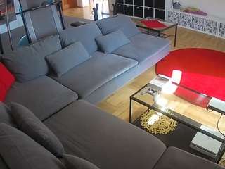 voyeurcam-julmodels-living-3