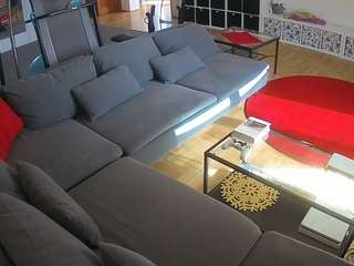 voyeurcam-julmodels-living-3