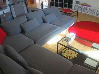 voyeurcam-julmodels-living-3