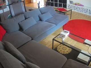 voyeurcam-julmodels-living-3