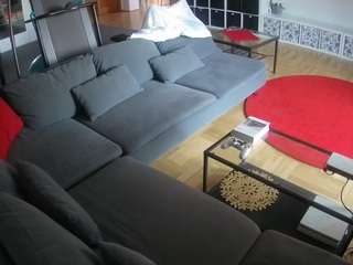 voyeurcam-julmodels-living-3