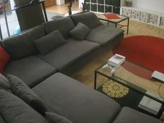 voyeurcam-julmodels-living-3 webcam