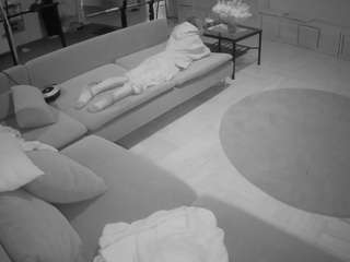 voyeurcam-julmodels-living-3