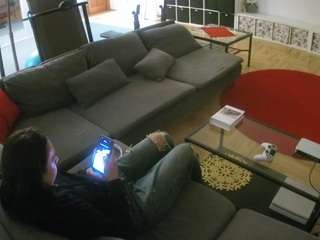 voyeurcam-julmodels-living-3 webcam