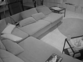 voyeurcam-julmodels-living-3 webcam