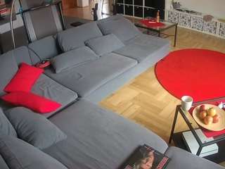 voyeurcam-julmodels-living-3