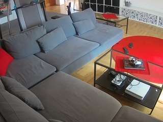 voyeurcam-julmodels-living-3