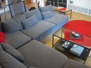 voyeurcam-julmodels-living-3