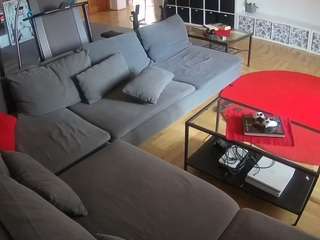 voyeurcam-julmodels-living-3