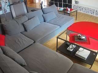 voyeurcam-julmodels-living-3