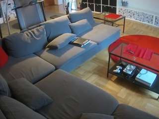 voyeurcam-julmodels-living-3 webcam