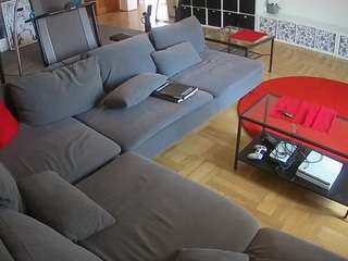 voyeurcam-julmodels-living-3 webcam