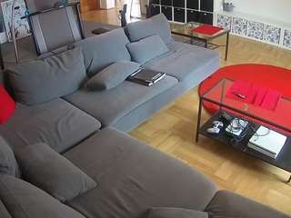 voyeurcam-julmodels-living-3 webcam