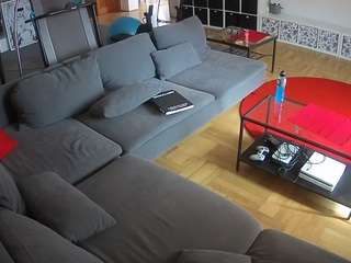 voyeurcam-julmodels-living-3 webcam