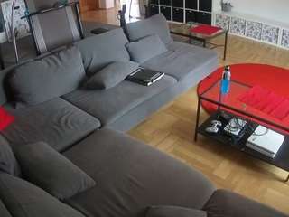 voyeurcam-julmodels-living-3 webcam