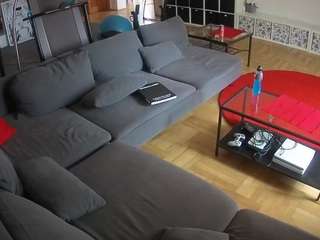 voyeurcam-julmodels-living-3 webcam