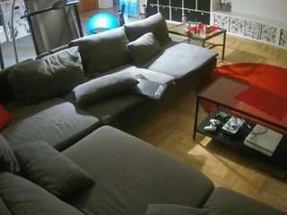 voyeurcam-julmodels-living-3 webcam