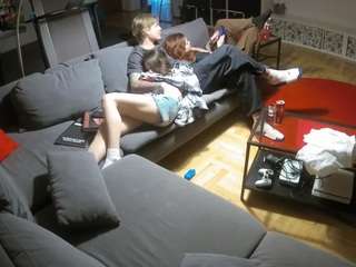 voyeurcam-julmodels-living-3 webcam