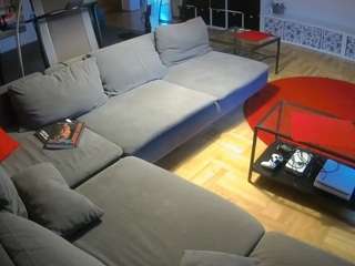 voyeurcam-julmodels-living-3 webcam