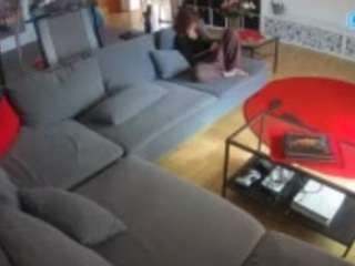 voyeurcam-julmodels-living-3