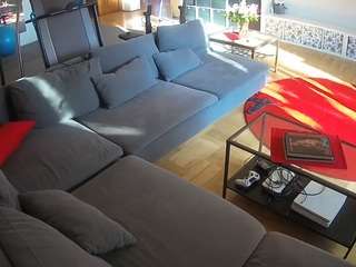voyeurcam-julmodels-living-3 webcam