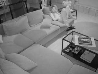 voyeurcam-julmodels-living-3